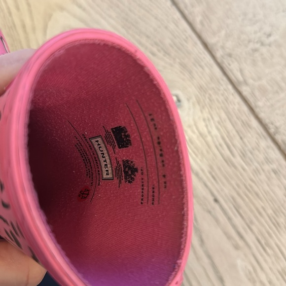 Youth Girl's Hunter First Classic Leopard Print Rain Boots Pink lil girl UK 4. - Picture 3 of 6